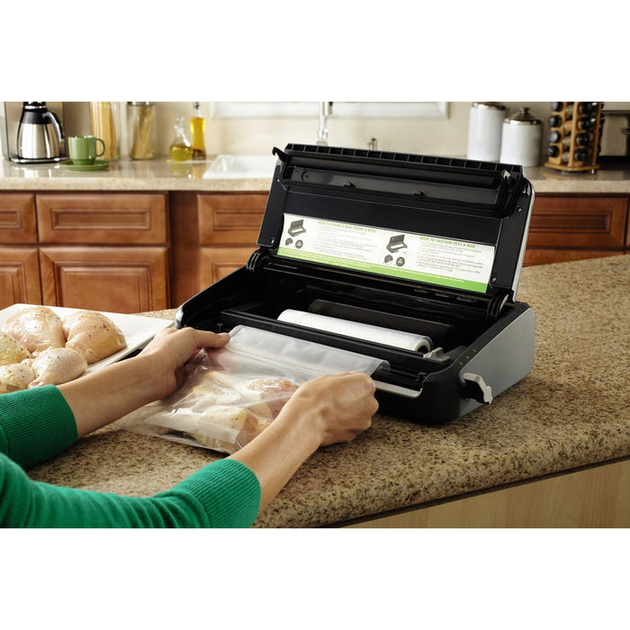 FoodSaver FoodSaver FM2000-000 Vacuum Sealer at